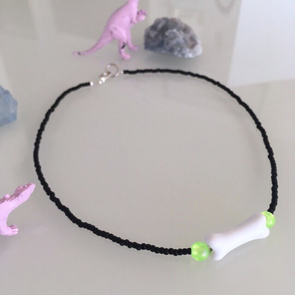 Amo Jewels Bone Choker